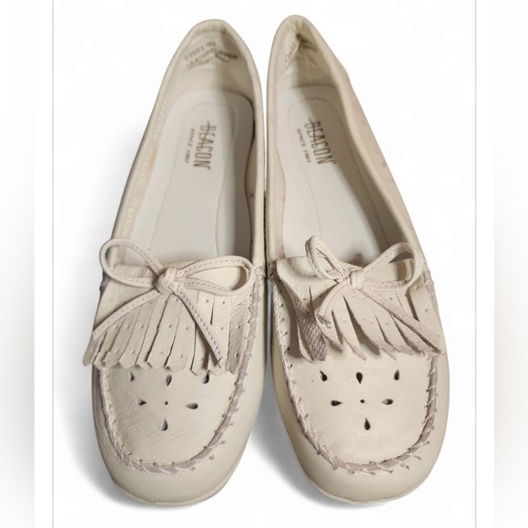 Beacon White Leather Slip On loafer Sz7 Fisherman Aesthetic Preppy Coastal Cool - Picture 5 of 9